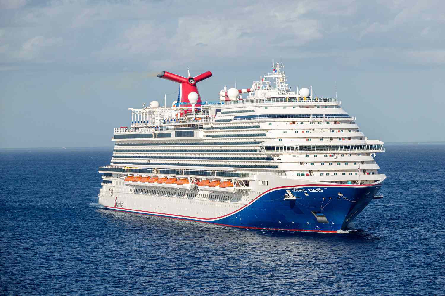 Carnival horizon cruise ship 051925 tout 40cd9690d83b4ffa9ce65085c65f396a.jpg