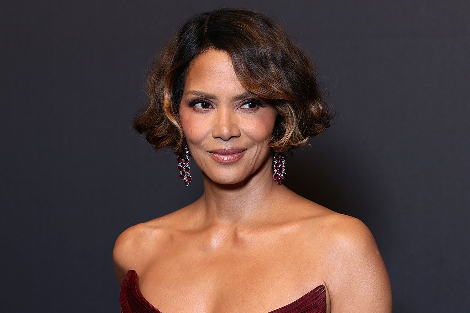 Halle berry cannes5 05192025 37374c40508f490e87b00e69d7b9c77c.jpg