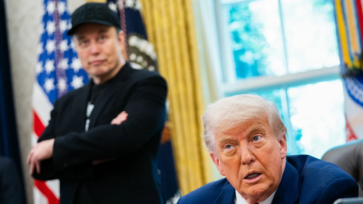 Trump-Musk Clash Intensifies Over Government Contract Threats